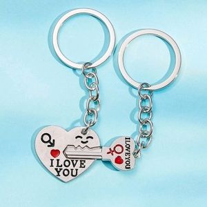 2 pcs Heart and Key Pendant Keychain